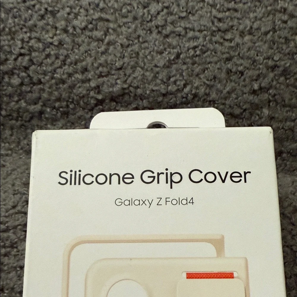 Samsung Galaxy Z Fold Silicone Grip Cover - Cream